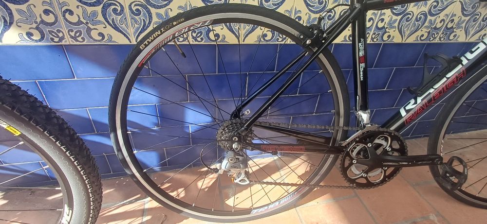 Raleigh Revenio 2.0 – Bicicleta de Estrada