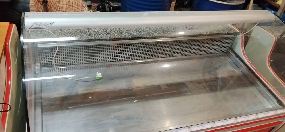 Витрина Cold красная