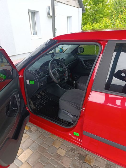Продам Skoda Fabia 2011