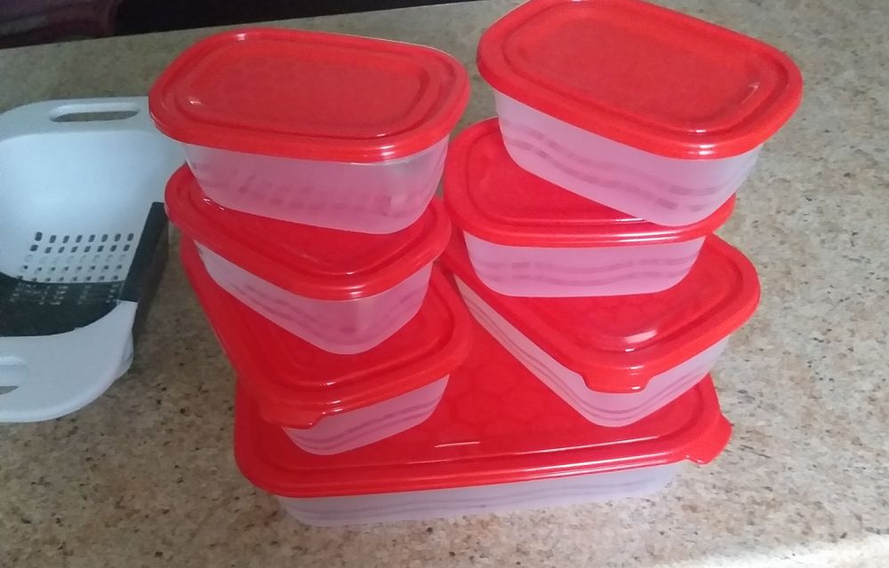 Pojemnik na ciasto,durszlak...