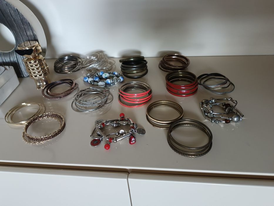 Pulseiras variadas desde 1 €