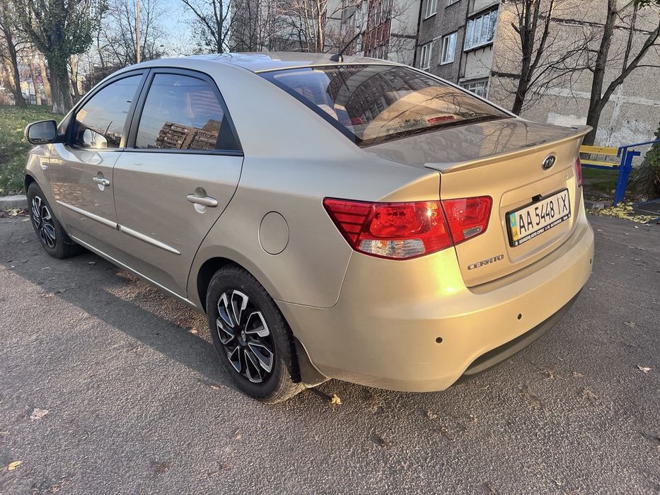 Продам Kia Cerato 2010