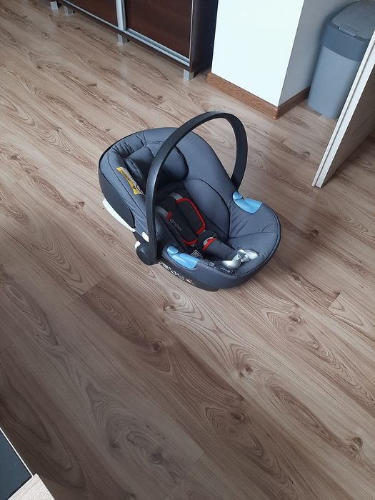 Fotelik samochodowy nosidełko Cybex