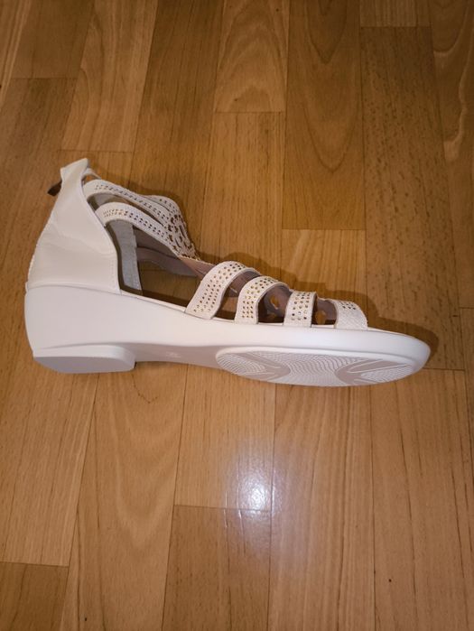 Sprzedam nowe buty