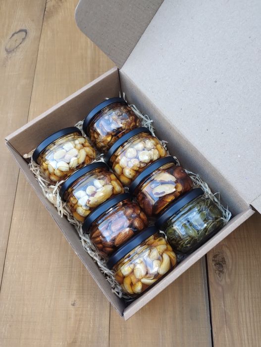 Горіхи з медом/подарунок