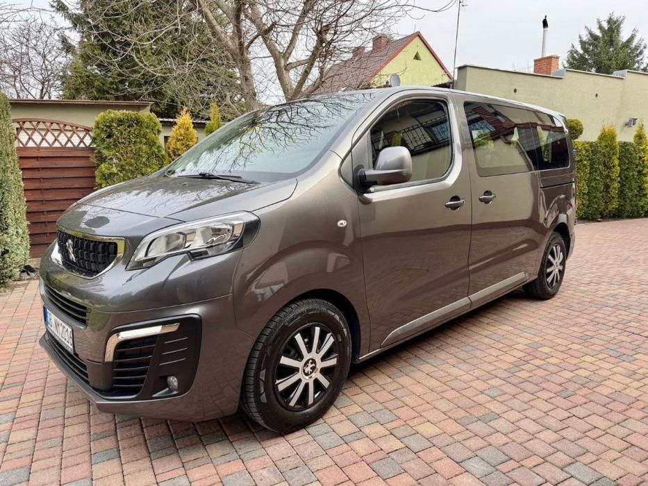Peugeot Traveller LED, PDC, Carplay, Kamera, 9 osób