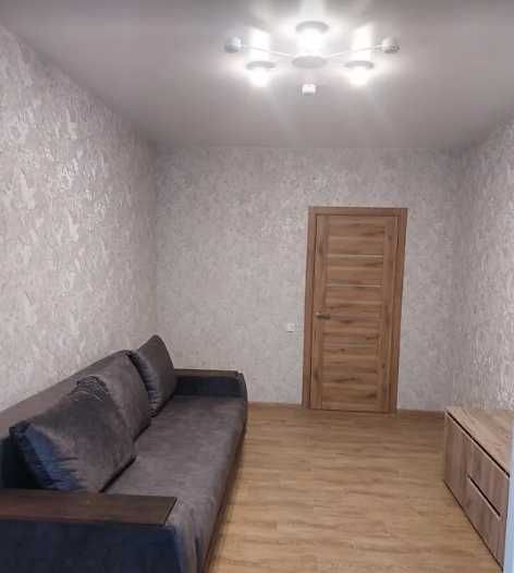 Квартира з новим євроремонтом , в новобудові !