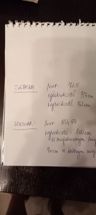 Wieszak i szafka na buty