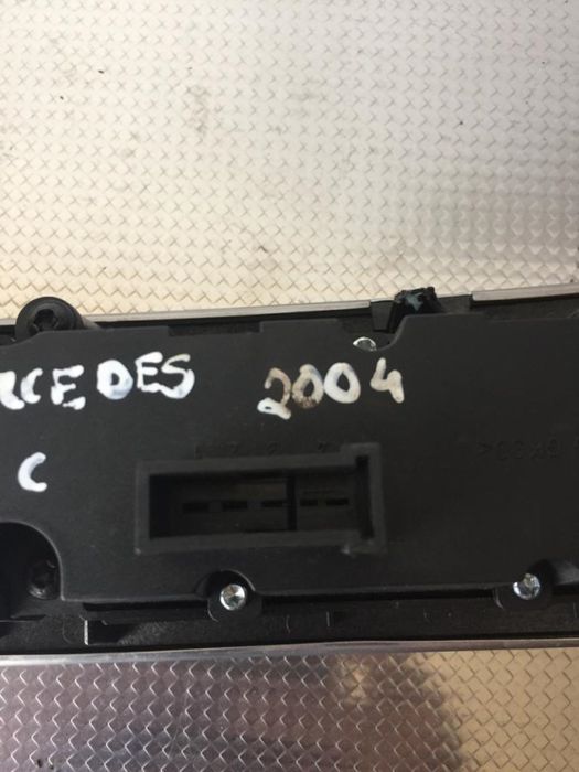 Interruptor / Botao MERCEDES-BENZ Classe C (W203)