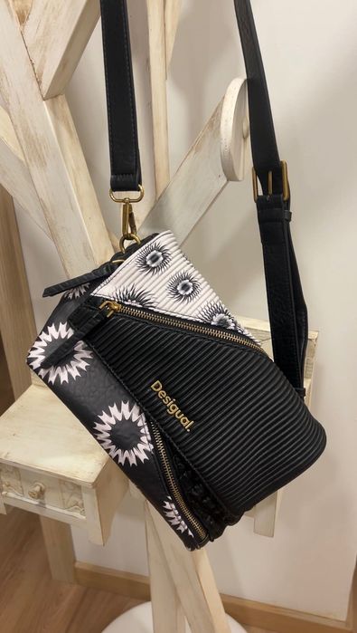 Bolsa/Mala Tiracolo para Mulher -Desigual- (Preta/Branca/Dourada)