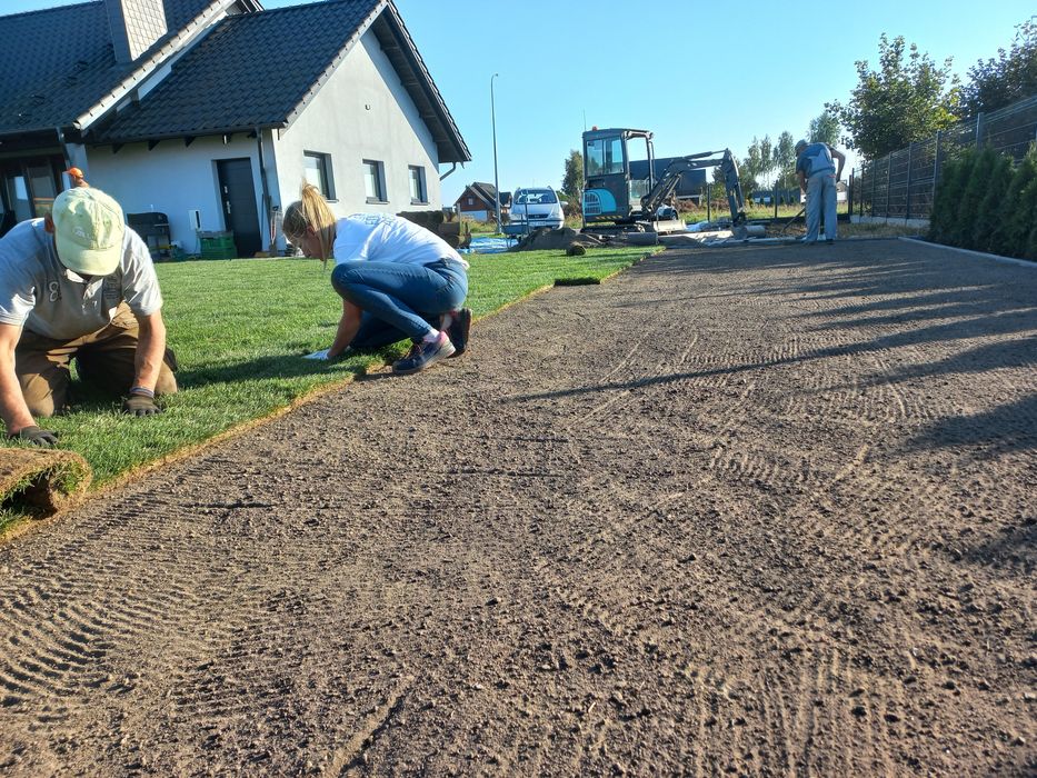 Niwelacja zakladanie i pielegnacja ogrodow glebogryzarka separacyjna
