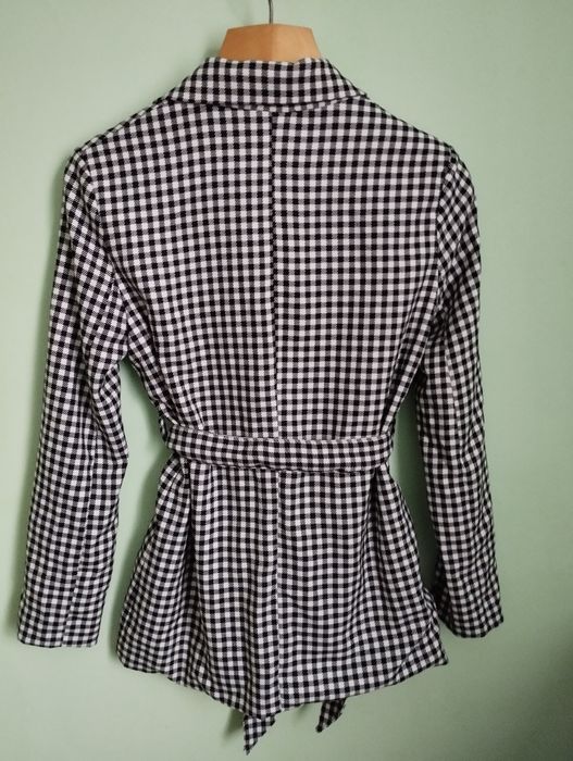 Новий двубортний піджак "назапах " під пояс від Bershka