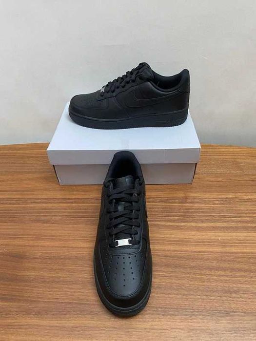 Nike Air Force 1 Low '07 Black R.40