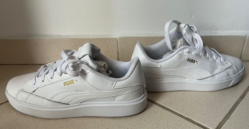 Ténis brancos Puma