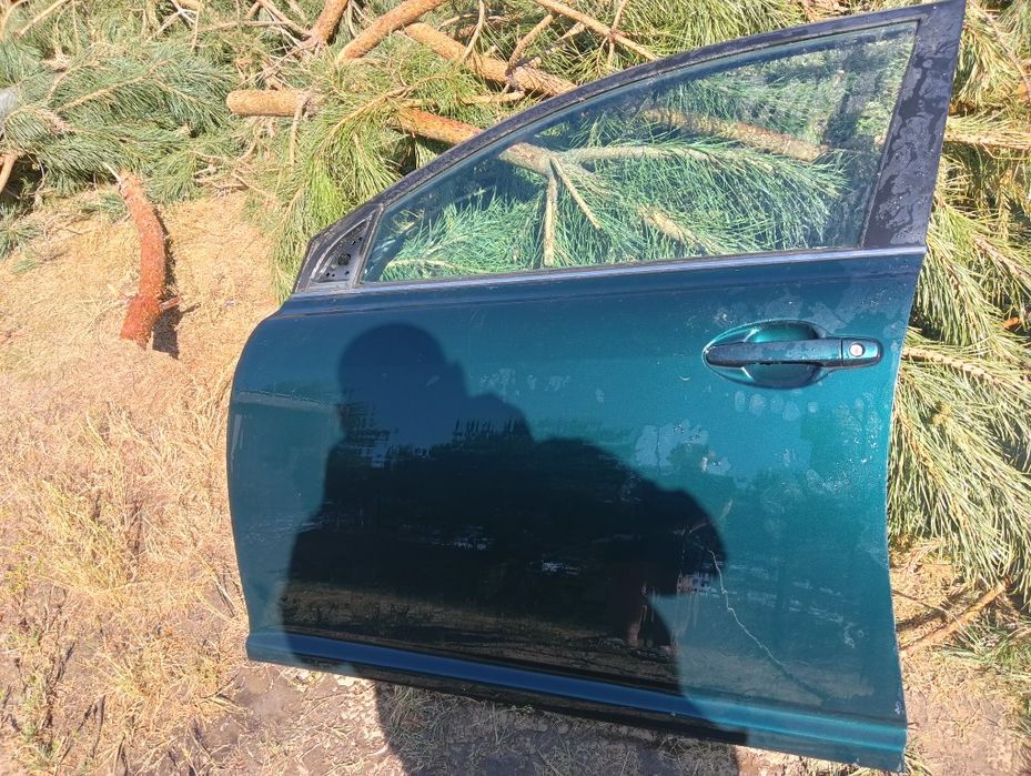 Toyota Avensis t25 kombi drzwi