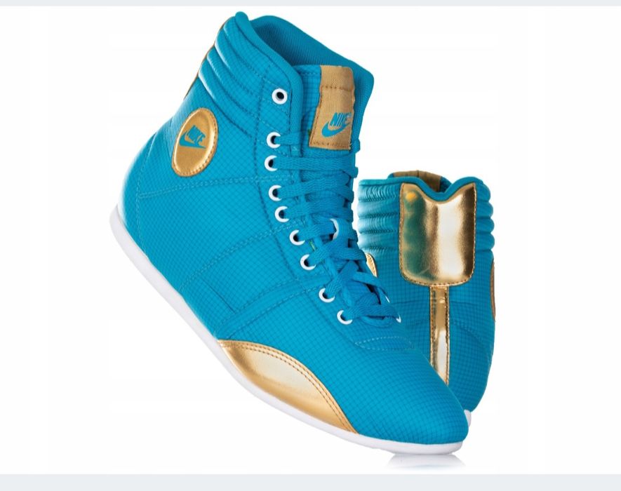 Buty sportowe damskie Nike Hijack