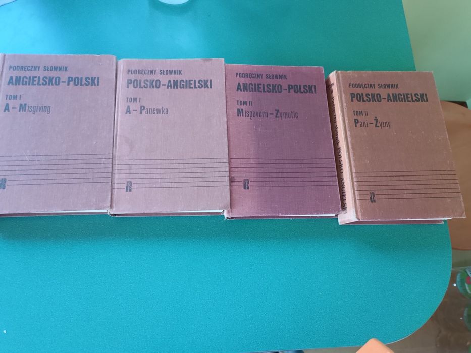 Słownik angielsko-polski i polsko-angielski 4 tomy