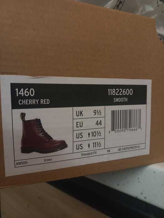 Dr Martens червоні