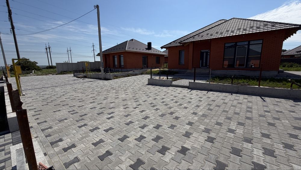 Продам Американки будинок цегла червона сучасна американка