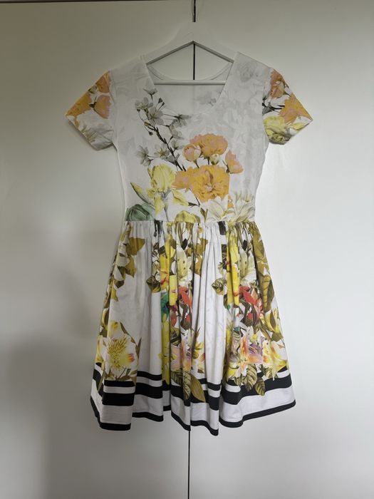 Sukienka w kwiaty Project Mess