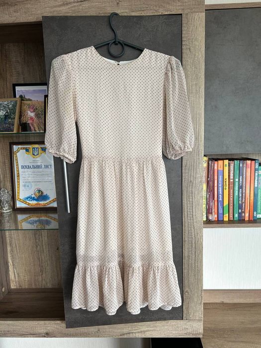 Продам плаття на дівчинку 146 ріст.