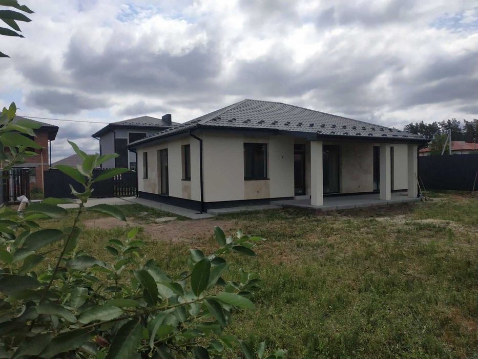 Будинок з максимальним наповненням для ремонту біля Києва!