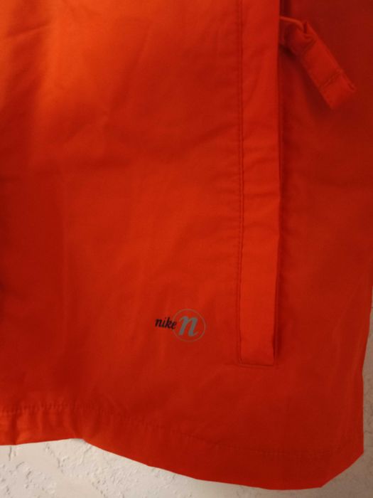 Nike жилетка женская оранжевая 100% нейлон в идеале, М\8-10
