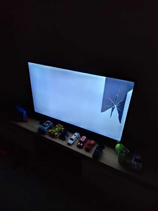 Телевізор LG 4K на запчастини