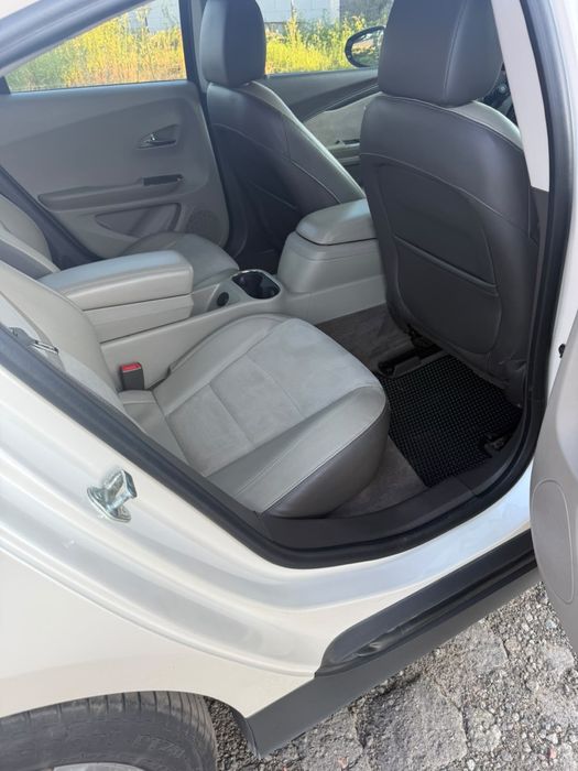 Продам власне авто Chevrolet Volt