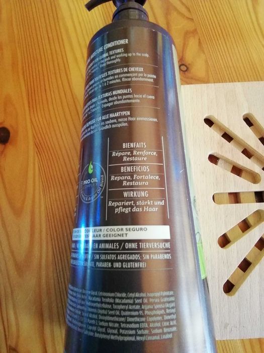 Odżywka do włosów suchych, zniszczonych Macadamia Professional TH
