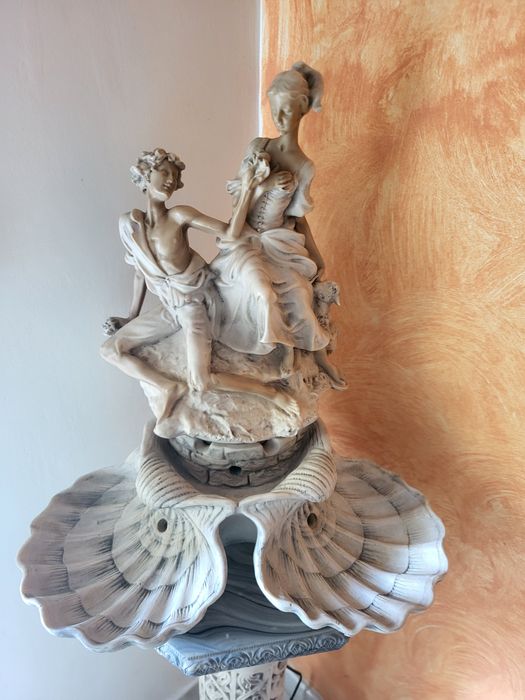 Fonte de água interior com motor