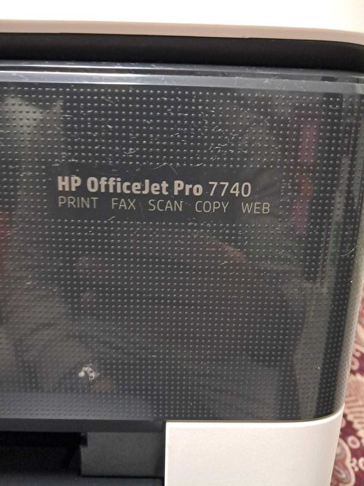 Impressora Multifunções a cores HP Officejet Pro 7740