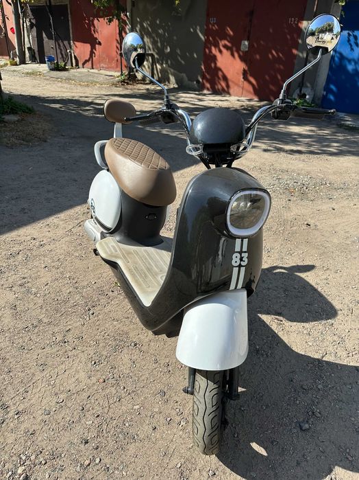 Електроскутер BILLGARY 83 600W/60V/20Ah