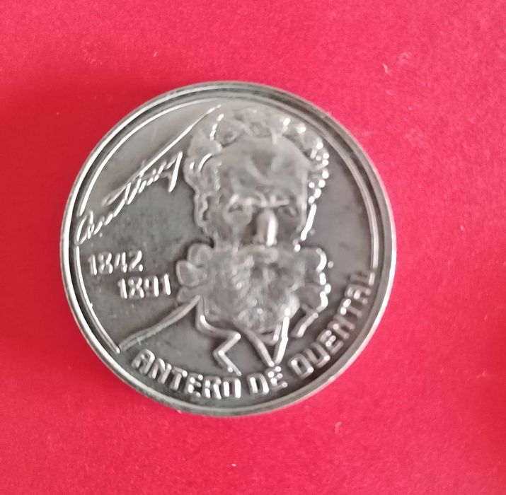 11 moedas comemorativas de 100 escudos