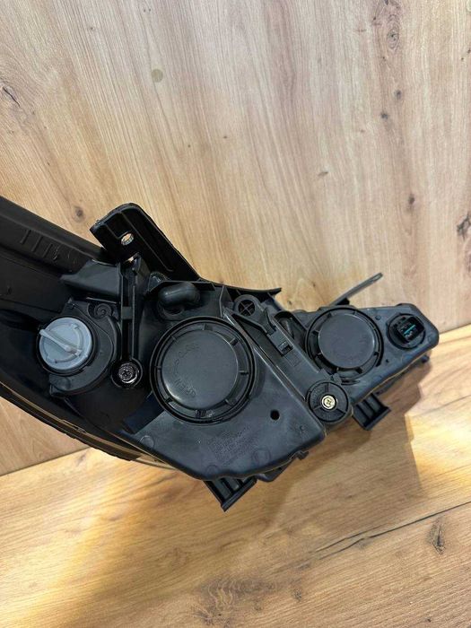 Фара правая, левая новая KIA Optima (K5) аналог