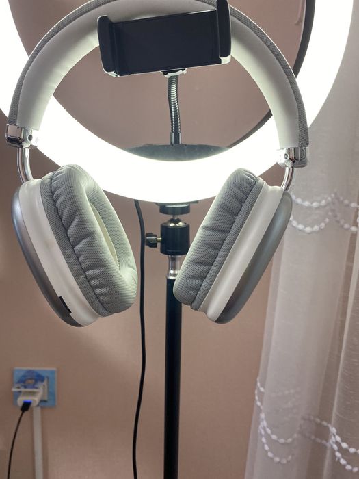 Продам навушники HOCO