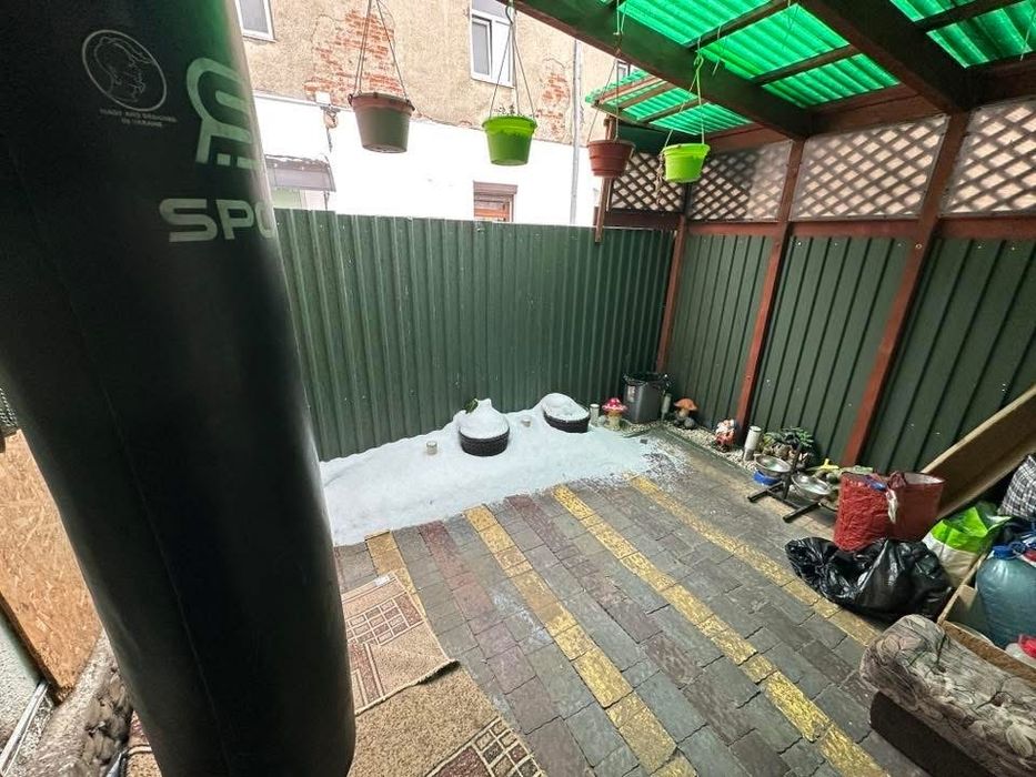 Продається 2-кімн. квартира в центрі м. Стрий.