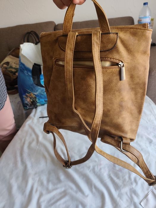 Mochila em castanho