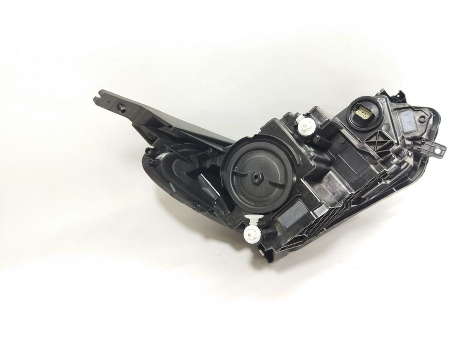 Фара передня ліва (HALOGEN) Chevrolet Equinox 2017-2020 84258447