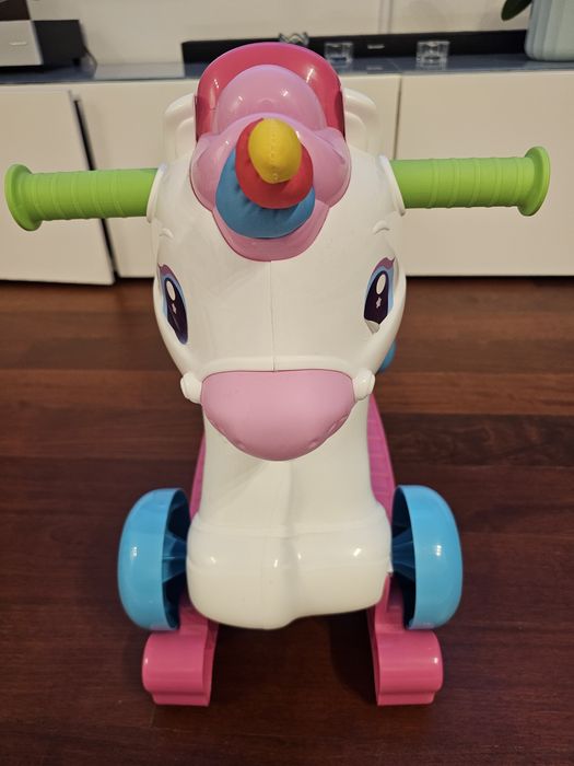 Unicórnio de Baloiço 3 em 1 Clementoni