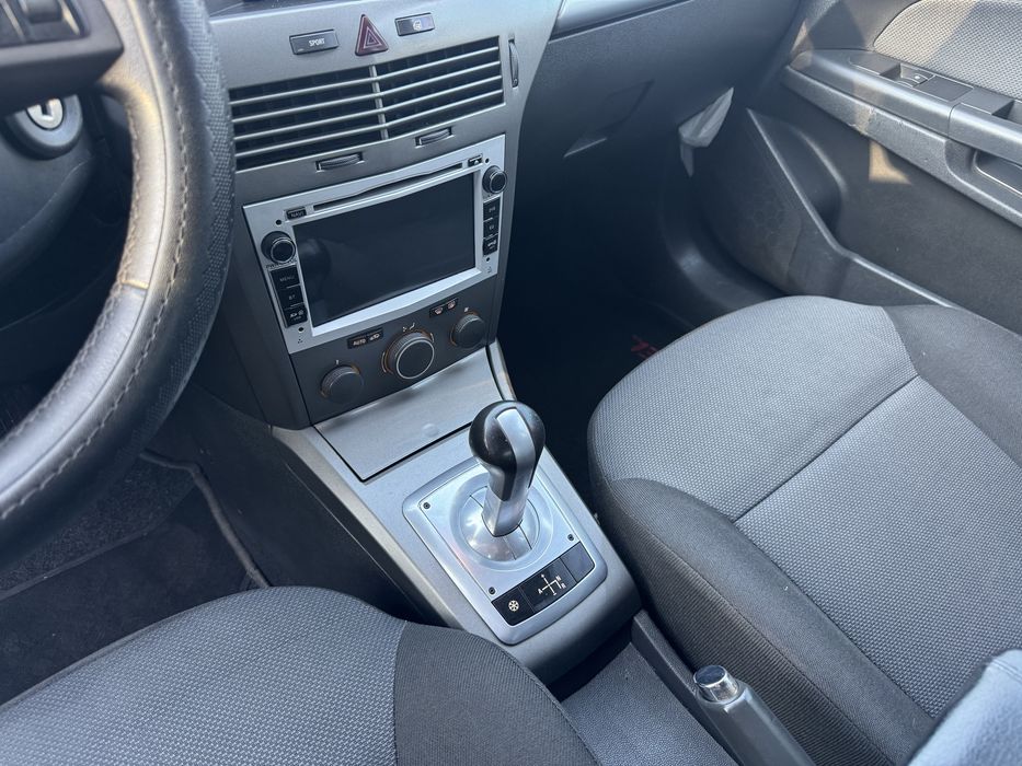 Продам Opel Astra h 2006 року 1.6 бенз