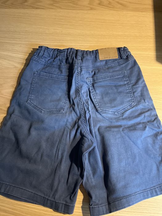 Krótkie spodenki sinsay 146