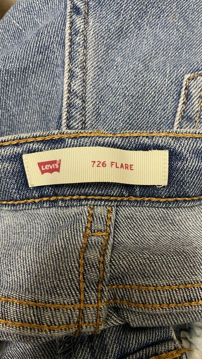 Джинси Levis на дівчинку 10 років