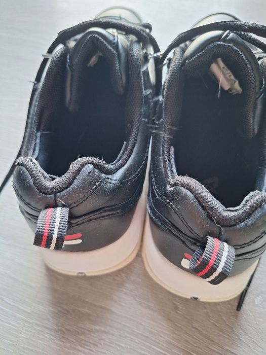 Snaekersy Fila Strada Low wmn