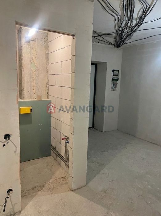 Берестейський,3кімнатна