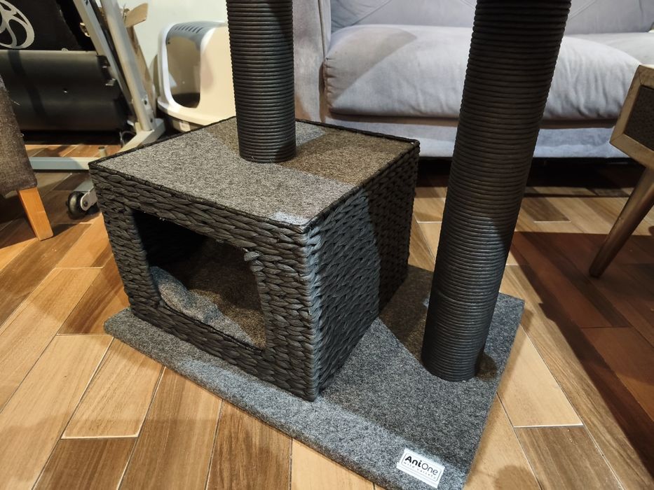 Ładny, oryginalny DRAPAK dla KOTA AniOne 87 cm wysokości