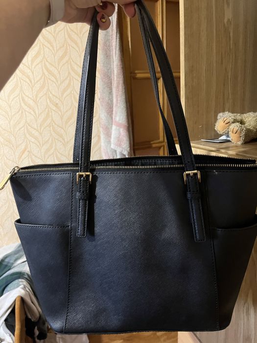 Сумка Michael Kors Jet Set Travel Medium Top-Zip Tote
