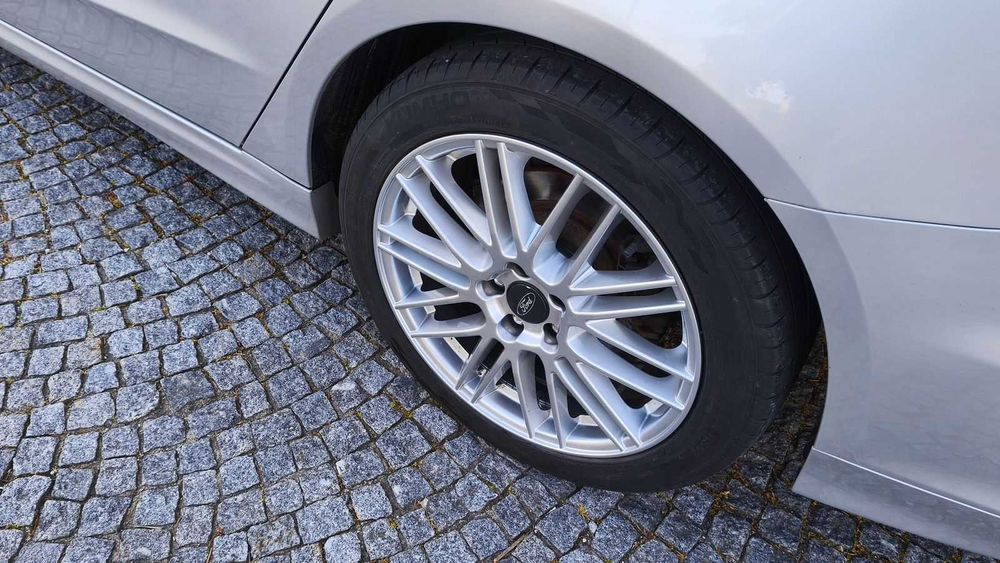 Ford Mondeo 1.5 Titanium estado excelente (Jantes 17' 20 raios)
