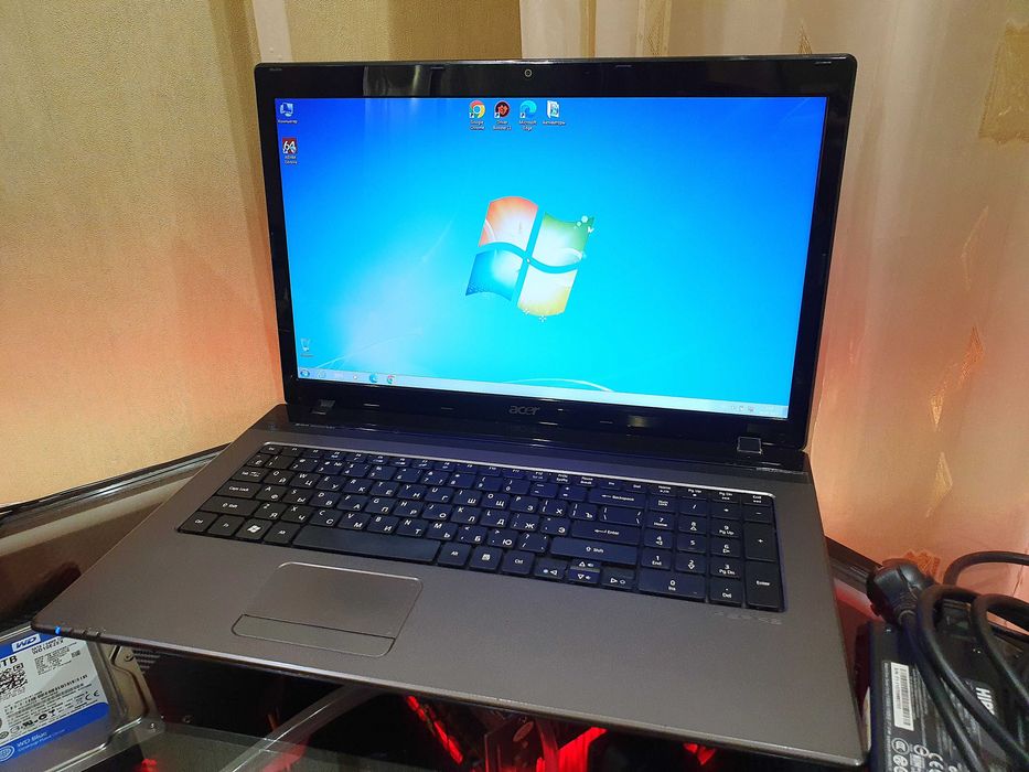 Ігрова консоль Acer Aspire 7560G ,4 GB DDR3 , 500 GB HDD