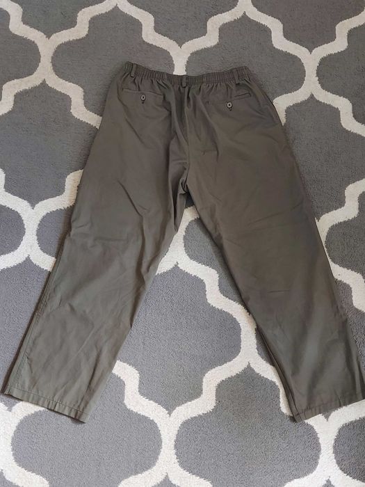 Męskie spodnie zielone